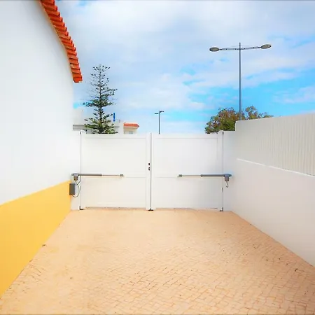 בית נופש Baltum - Free Private Parking - Wifi - Airco # By Bedzy # *